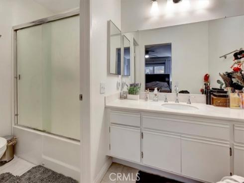 19  Briarglen  , Irvine, CA