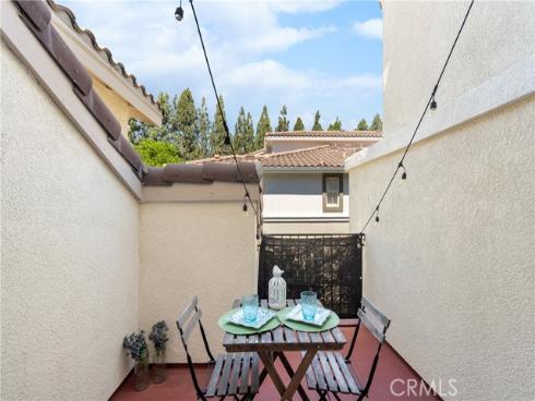 311  Falcon Creek  , Irvine, CA