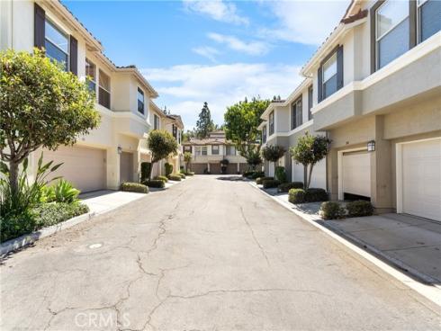 311  Falcon Creek  , Irvine, CA