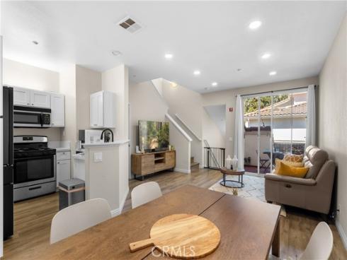 311  Falcon Creek  , Irvine, CA