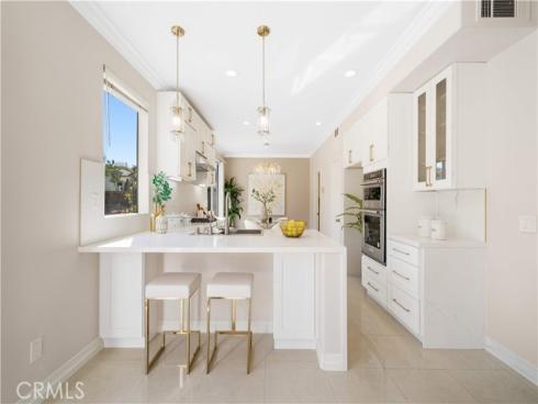 21  National Place  , Irvine, CA