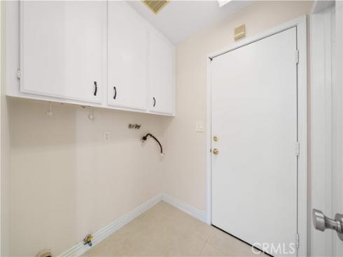 21  National Place  , Irvine, CA