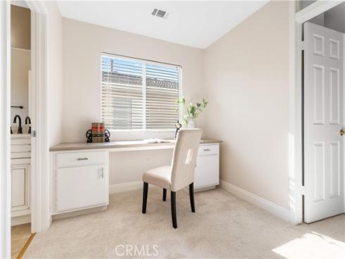 21  National Place  , Irvine, CA