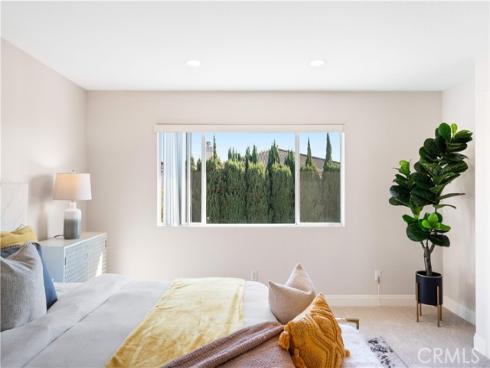 21  National Place  , Irvine, CA