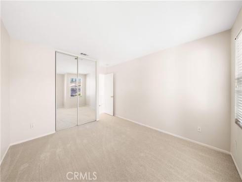 21  National Place  , Irvine, CA