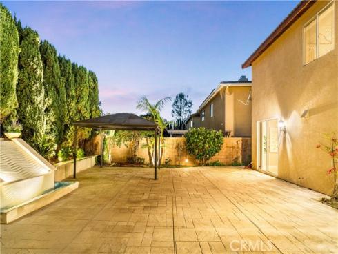 21  National Place  , Irvine, CA