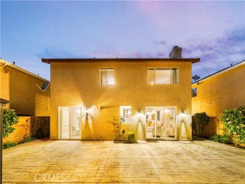 21  National Place  , Irvine, CA