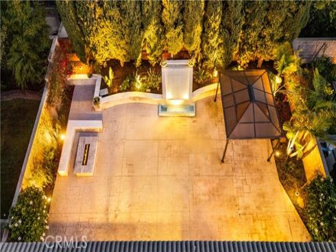 21  National Place  , Irvine, CA