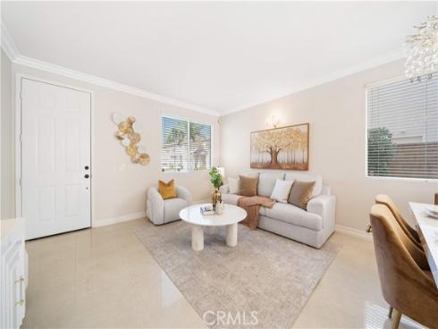 21  National Place  , Irvine, CA