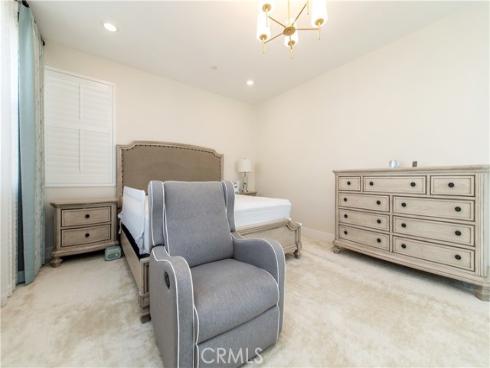 200  Zawn  , Irvine, CA