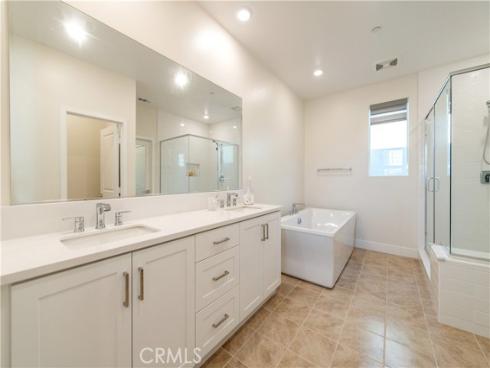 200  Zawn  , Irvine, CA