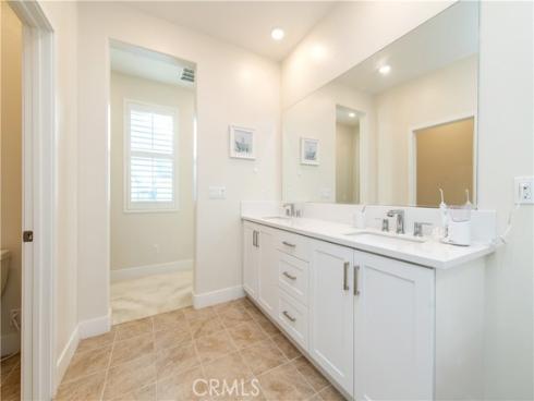 200  Zawn  , Irvine, CA