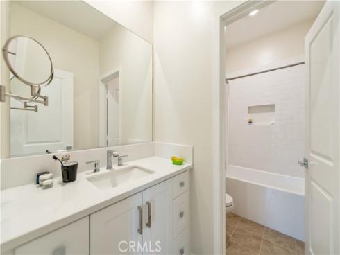 200  Zawn  , Irvine, CA