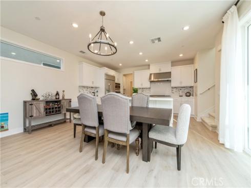 200  Zawn  , Irvine, CA