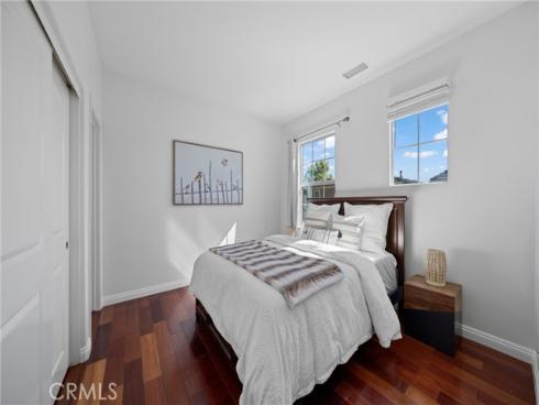 26  Twin Gables  , Irvine, CA