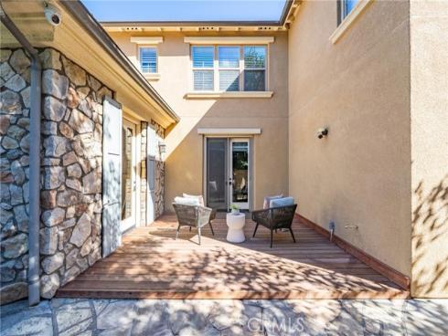 26  Twin Gables  , Irvine, CA