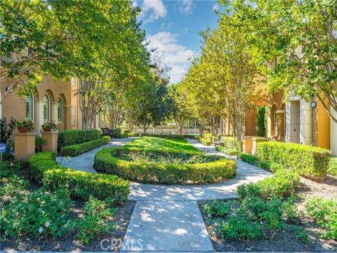 26  Twin Gables  , Irvine, CA