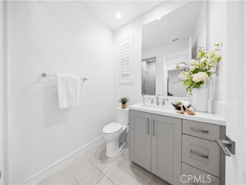 106  Albero  , Irvine, CA