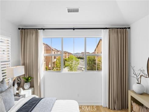 106  Albero  , Irvine, CA