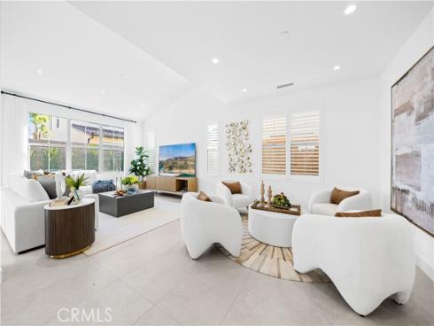 106  Albero  , Irvine, CA