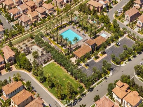 106  Albero  , Irvine, CA