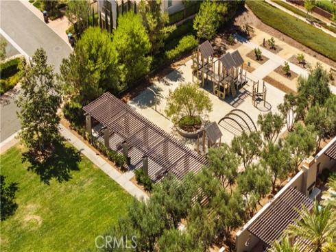 106  Albero  , Irvine, CA