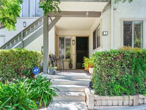 3 Smokestone , Irvine, CA