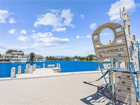 3 Smokestone , Irvine, CA