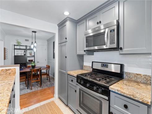 3 Smokestone , Irvine, CA