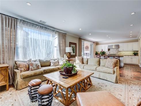 34  Great Lawn  , Irvine, CA