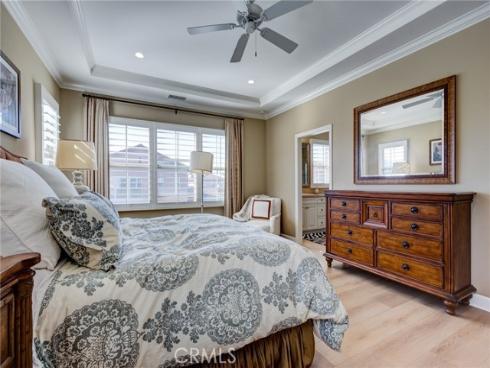 34  Great Lawn  , Irvine, CA