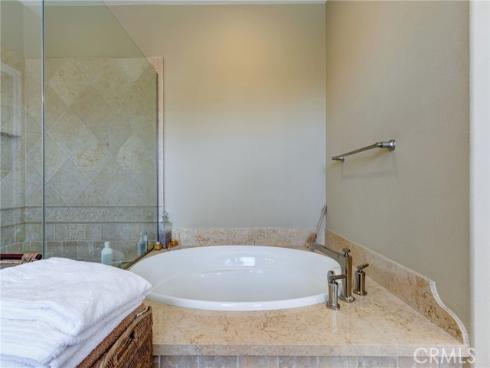 34  Great Lawn  , Irvine, CA