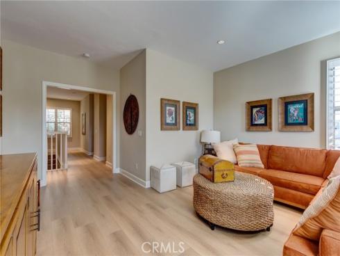 34  Great Lawn  , Irvine, CA