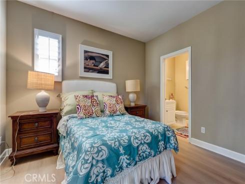 34  Great Lawn  , Irvine, CA