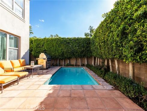 34  Great Lawn  , Irvine, CA