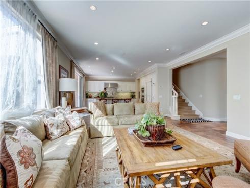 34  Great Lawn  , Irvine, CA