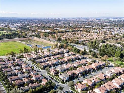 34  Great Lawn  , Irvine, CA