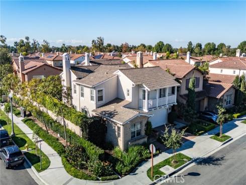 34  Great Lawn  , Irvine, CA