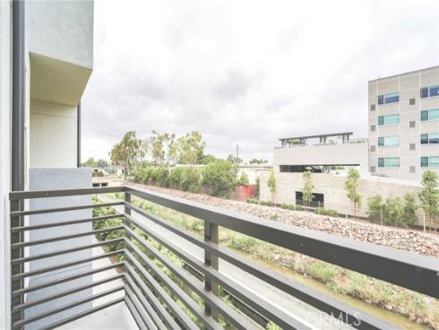 337  Placemark  , Irvine, CA