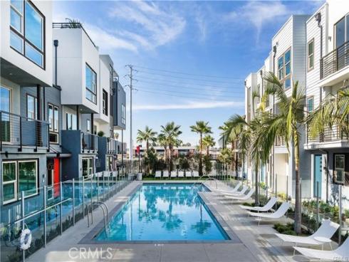 337  Placemark  , Irvine, CA