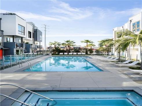 337  Placemark  , Irvine, CA