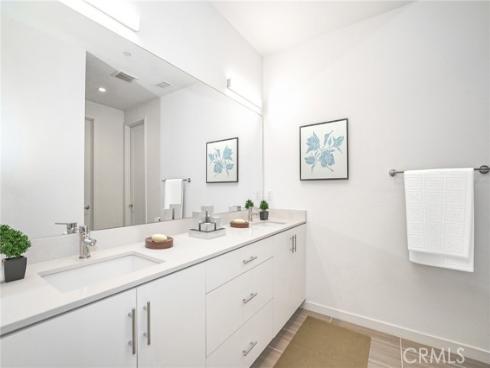 337  Placemark  , Irvine, CA