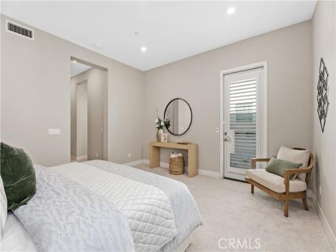 110  Spiral  , Irvine, CA