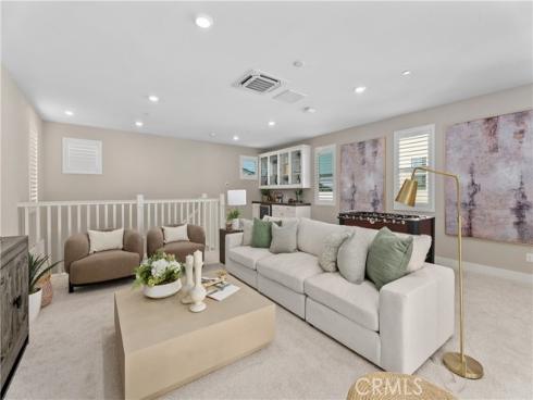 110  Spiral  , Irvine, CA