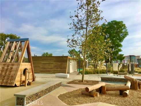 110  Spiral  , Irvine, CA