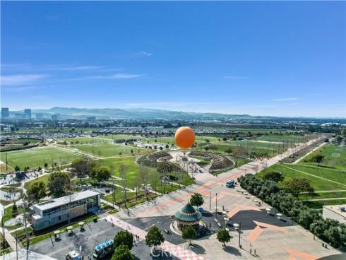 110  Spiral  , Irvine, CA