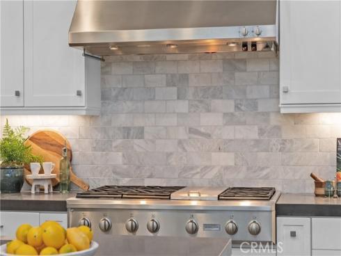 110  Spiral  , Irvine, CA