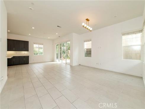 111  Newall  , Irvine, CA