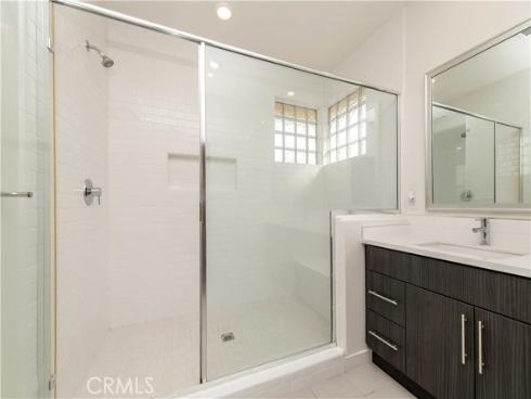 111  Newall  , Irvine, CA