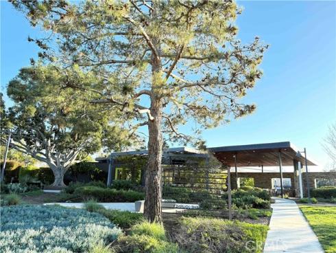 111  Newall  , Irvine, CA